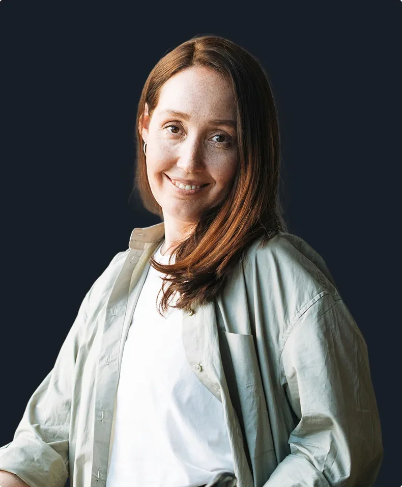 Dr Bella Molaee